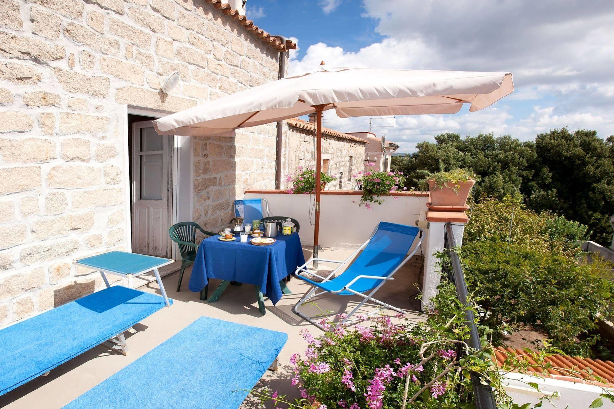 La Vignaredda - Residenza Di Charme Hotel Aggius Eksteriør billede